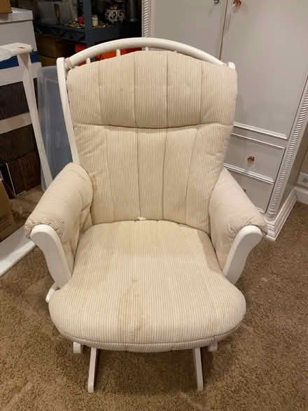 Photo of free Nursery Glider Chair and Ottoman (Kildeer, IL) #2