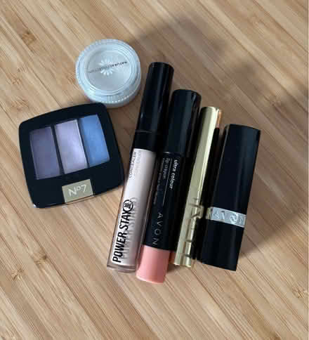 Photo of free Make up (Ware SG12) #1