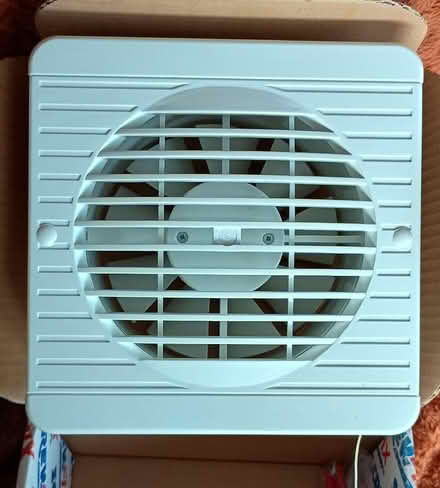 Photo of free Pull cord 6" Extractor Fan and ducting kit (Anstey LE7) #1