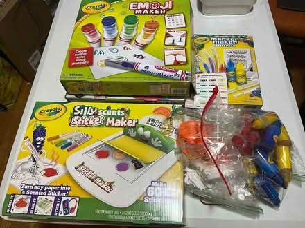 Photo of free Marker making kits (Montlake (98112)) #1