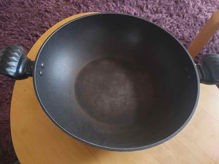 Photo of free Wok with lid (Risinghurst OX3) #2