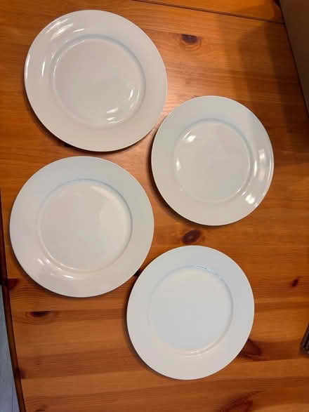 Photo of free 4 tea plates (Old St Mellons, Cardiff CF3) #1