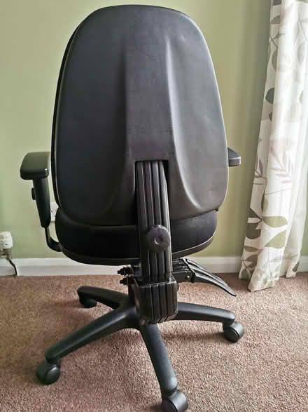 Photo of free Office/computer chair (Bowston LA8) #3