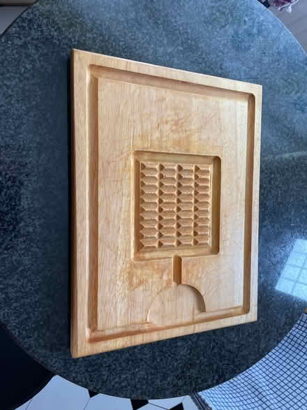 Photo of free Wooden carving board (BR3) #1