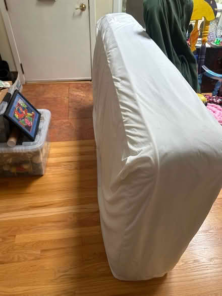 Photo of free Single mattress exc condition (wedgwood) #1