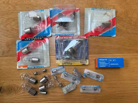 Photo of free Assorted Automotive Bulbs (Priestwood RG42) #1