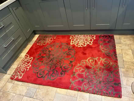 Photo of free Red rug (darwen BB3) #1