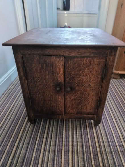 Photo of free Small oak cabinet (Leicester Forest East LE3) #1