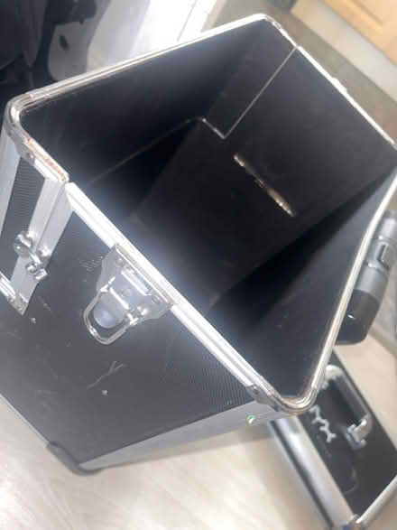 Photo of free Makeup Case (2 parts) (SE27) #3