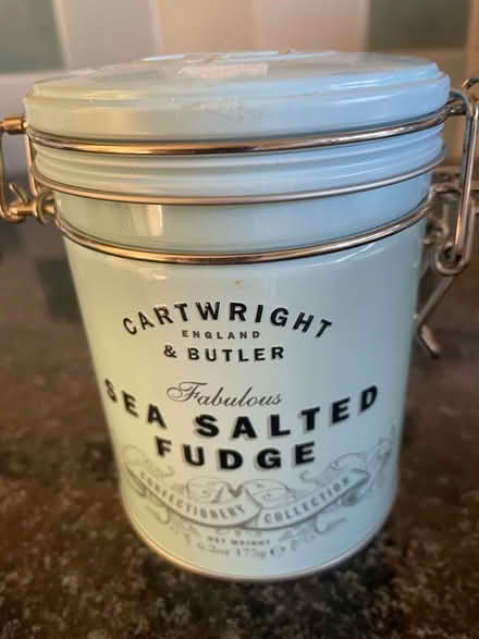 Photo of free Useful tin with clips (GU14) #1