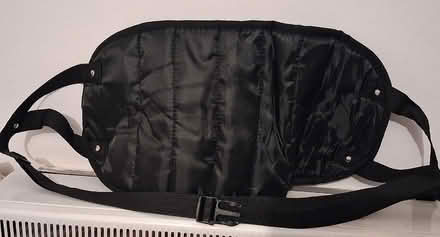 Photo of free a padded something with long straps (Bellevue EH7) #2