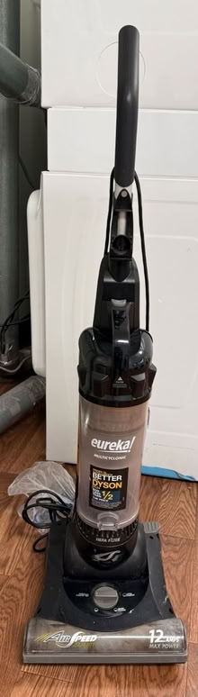Photo of free Eureka Airspeed vacuum cleaner (Valencia Avenue, Sunnyvale) #3