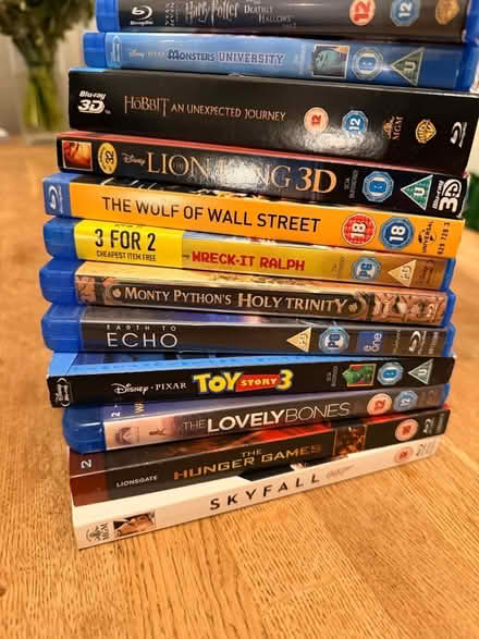 Photo of free Various blu-ray DVDs (Lamorbey DA15) #2
