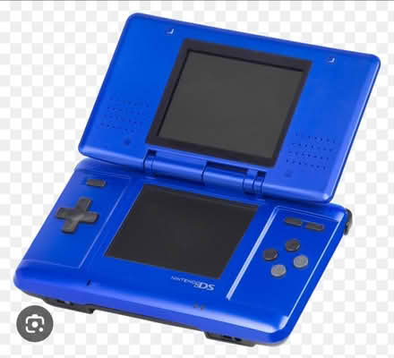 Photo of Nintendo ds (Reading) #1