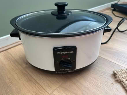 Photo of free Slow cooker - excellent hardly used (S35 Chapeltown) #1