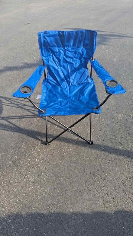 Photo of free Blue camp chair (Raritan Township/Ringoes) #1