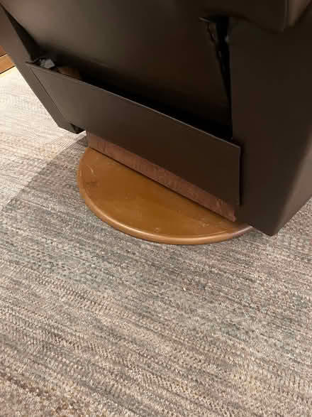 Photo of free Leather La-Z-Boy cushioned recliner (First Hill) #4