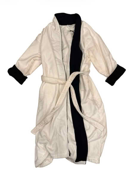 Photo of free Sferra Woman’s Robe (Brooklyn Storage) #1