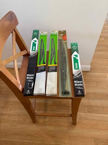 Photo of free windscreen wipers (Thames Ditton KT7) #1