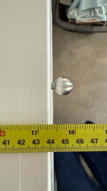 Photo of free White Cabinet (KT15) #2