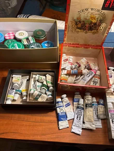 Photo of free dry gouache tubes (16 Street & First Ave Manhatta) #2