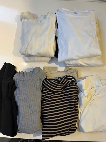 Photo of free women's long sleeve tops (Aldwick) #1