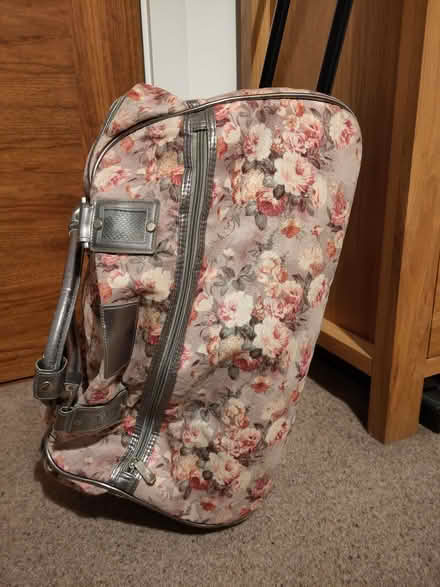 Photo of free Ladies Travel Holdall (AB15) #3