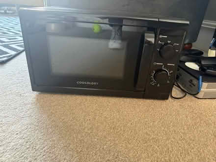 Photo of free New Microwave (Croydon) #1