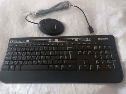 Photo of free Microsoft keyboard and cable (Bolbeck Park MK15) #1