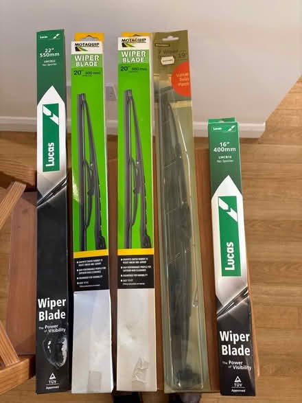 Photo of free windscreen wipers (Thames Ditton KT7) #2