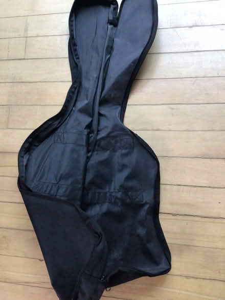 Photo of free Guitar carrying bag (Perth PH1) #2