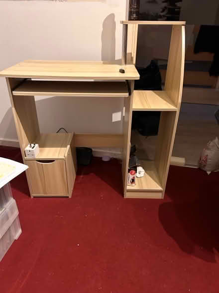 Photo of free Computer desk (Redditch, Worcestershire B98) #2