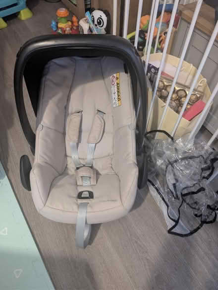Photo of free Maxi cosi rock baby car seat and raincover and shade (Goffs Oak EN7) #1