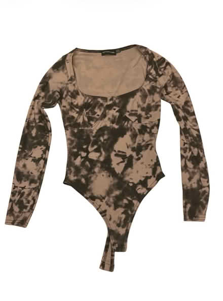 Photo of free Prettylittlething Woman’s Top (Brooklyn Storage) #1