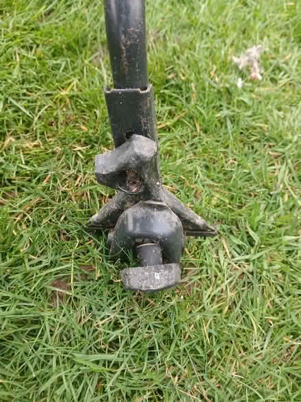 Photo of free Light weight adjustable roof bars (West Bridgford NG2) #3