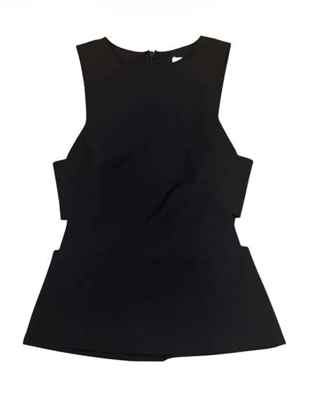 Photo of free H&M Woman’s Size Cutout Top (Brooklyn Storage) #1