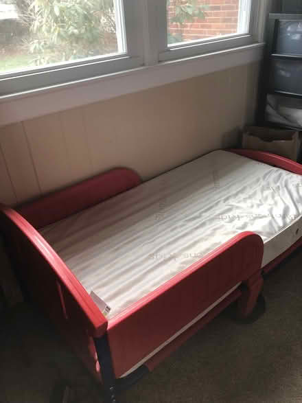 Photo of free Toddler bed with mattress (Springfield 22150) #2