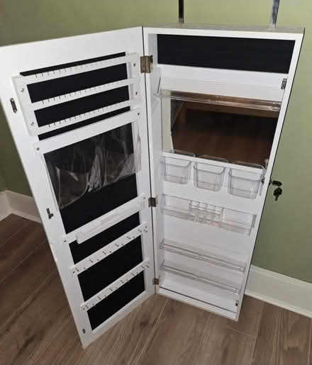 Photo of free Over door storage unit (Millbank SW1P) #3