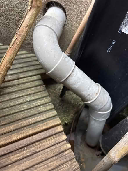 Photo of 40mm grey waste pipe and bends (Palmers Green N14) #1