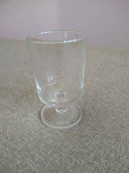 Photo of Short-stemmed glasses (Top Amersham HP6) #1