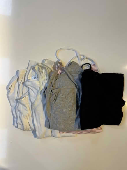 Photo of free women's long sleeve tops (Aldwick) #2