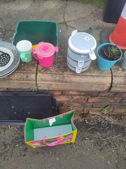 Photo of free Mug, tupperware, gift bag (Bristol BS3) #1
