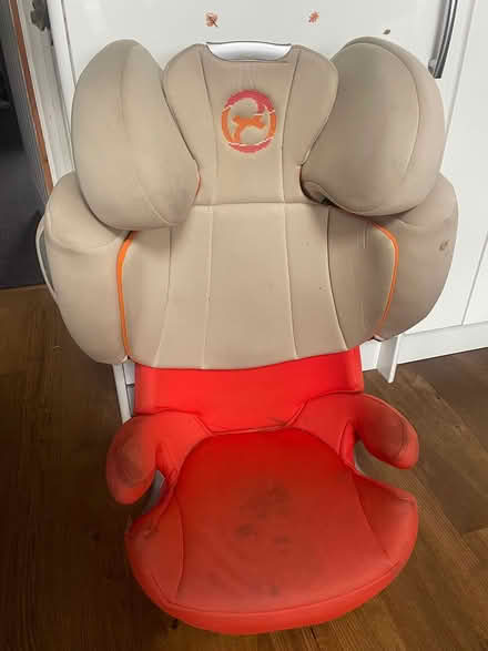 Photo of free Child’s car seat (Kendal LA9) #1