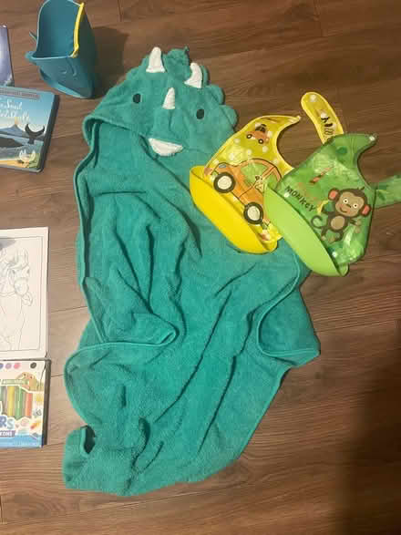 Photo of free Kids bundle of stuff (mainly girl) (Leytonstone E11) #3
