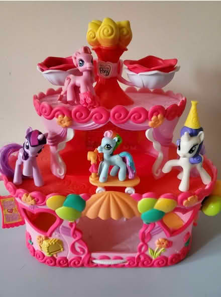 Photo of free My Little Pony Playset (Near Experimental Farm) #1