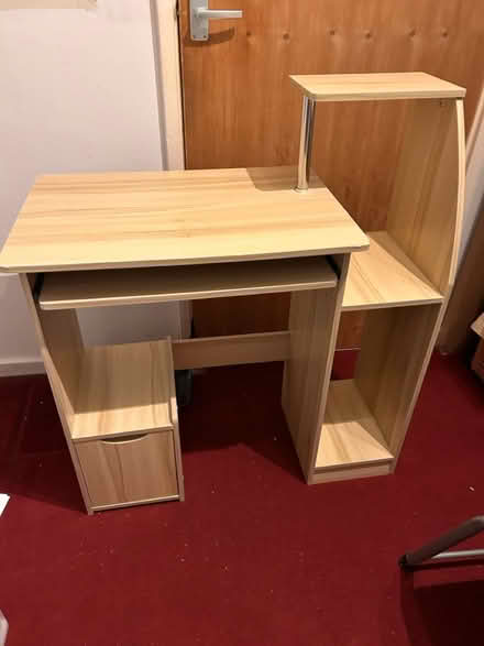 Photo of free Computer desk (Redditch, Worcestershire B98) #3