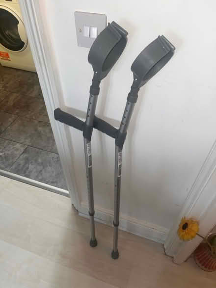 Photo of free 2x Standard Crutches (SE27) #1