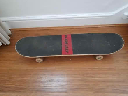 Photo of free Scateboard (loughton ig10) #1
