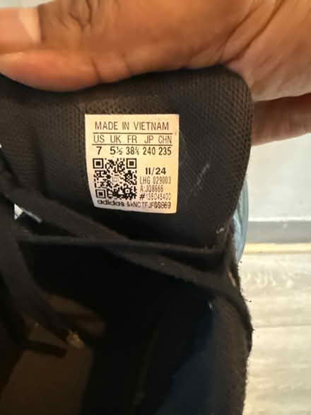 Photo of free Boys Adidas trainer size 5.5 (Croydon CR0) #1