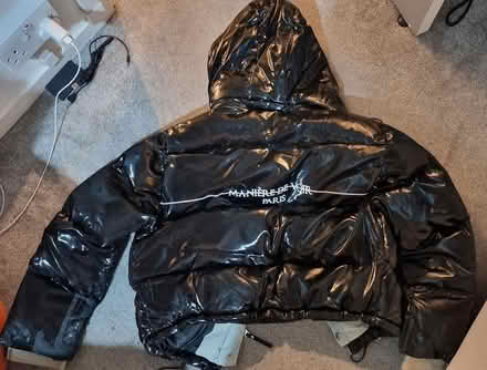 Photo of free Manire De Voir Paris puffer (Homerton E9) #2